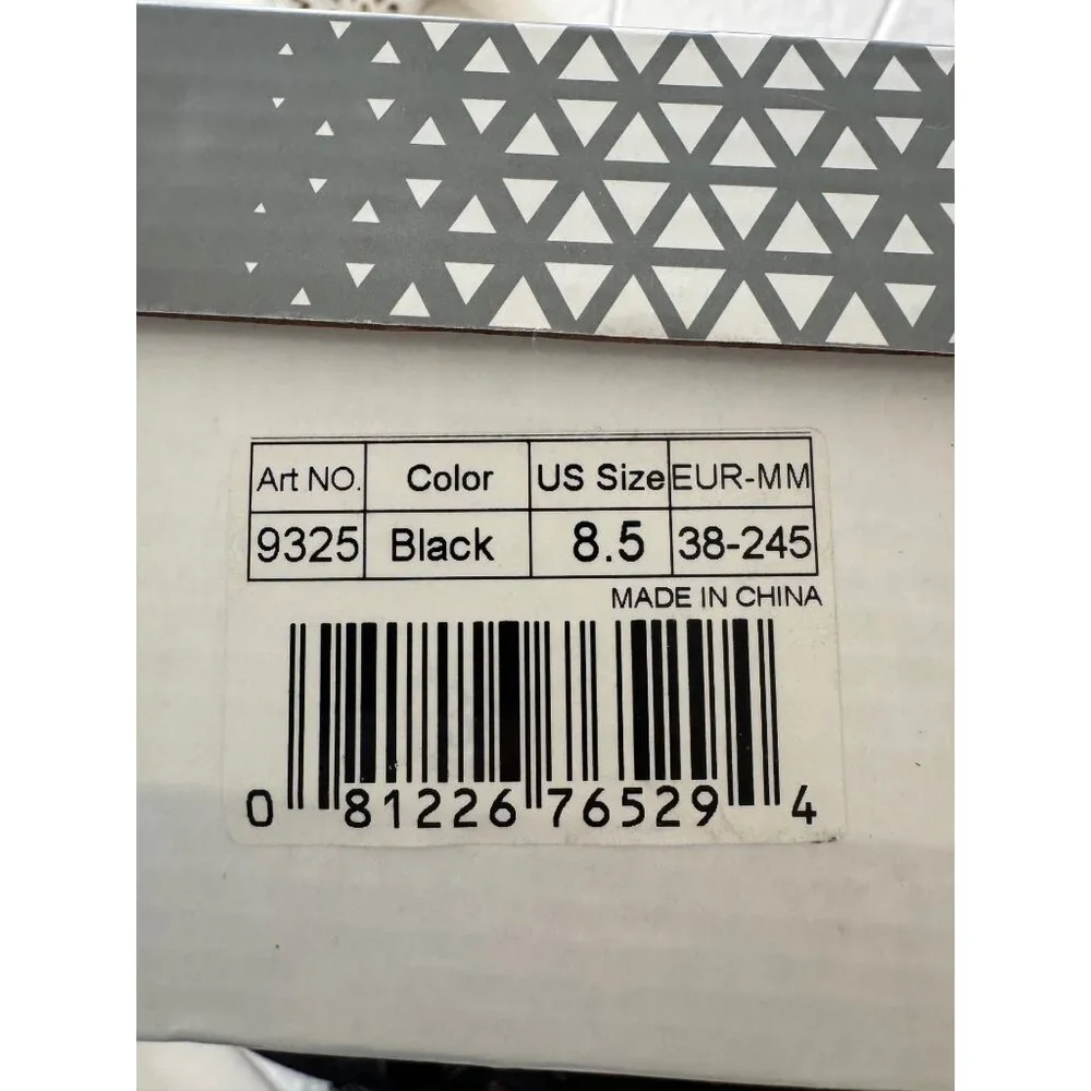 UrbanFit Endo Breathable Running Sneaker Size 38 US 8.5 Lace Up NWB